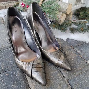 Maurice's Patent Pewter Pumps